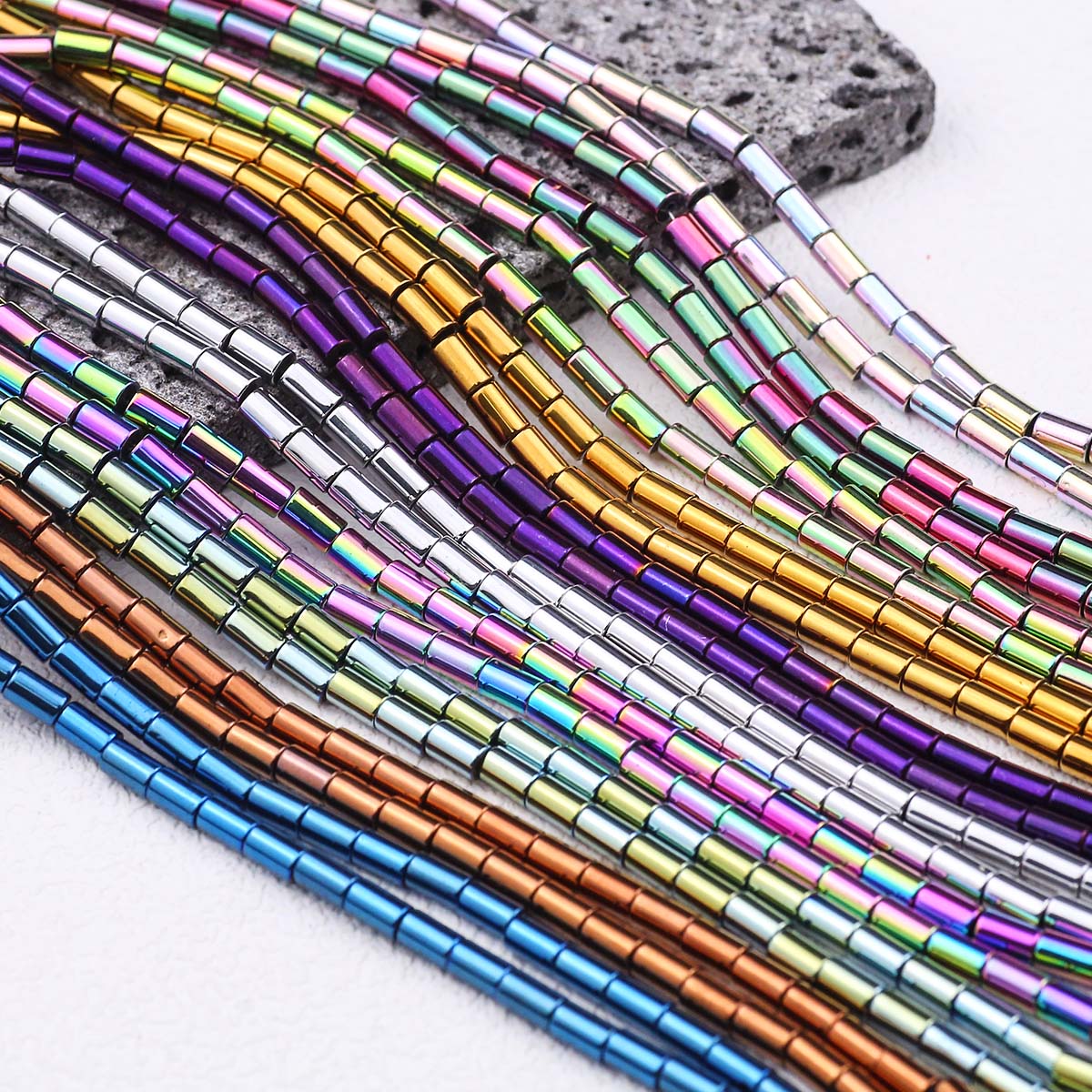 Seed Bead Tube - Tubo Reto de Hematita para Joias